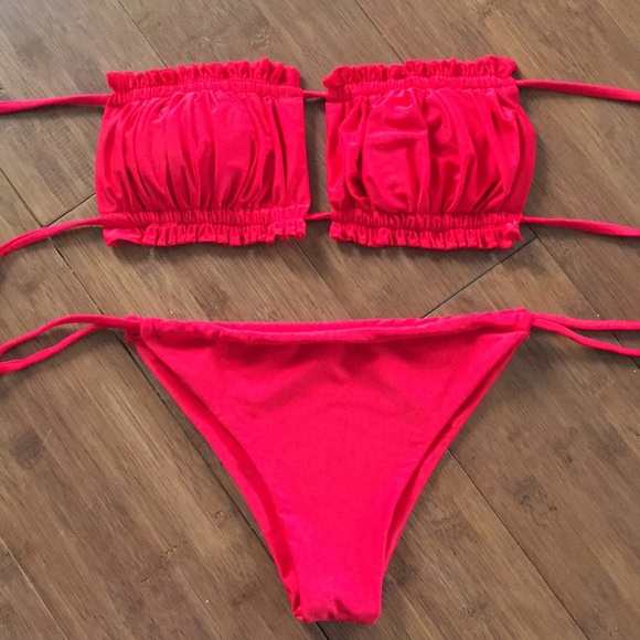 Ruffle Ruched / Scrunched Bandeau Cheeky Bikini - Picture 5 of 8